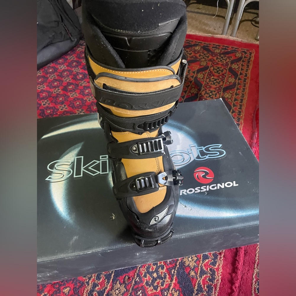 RROSIGNOL Skiboots - Picture 2 of 5